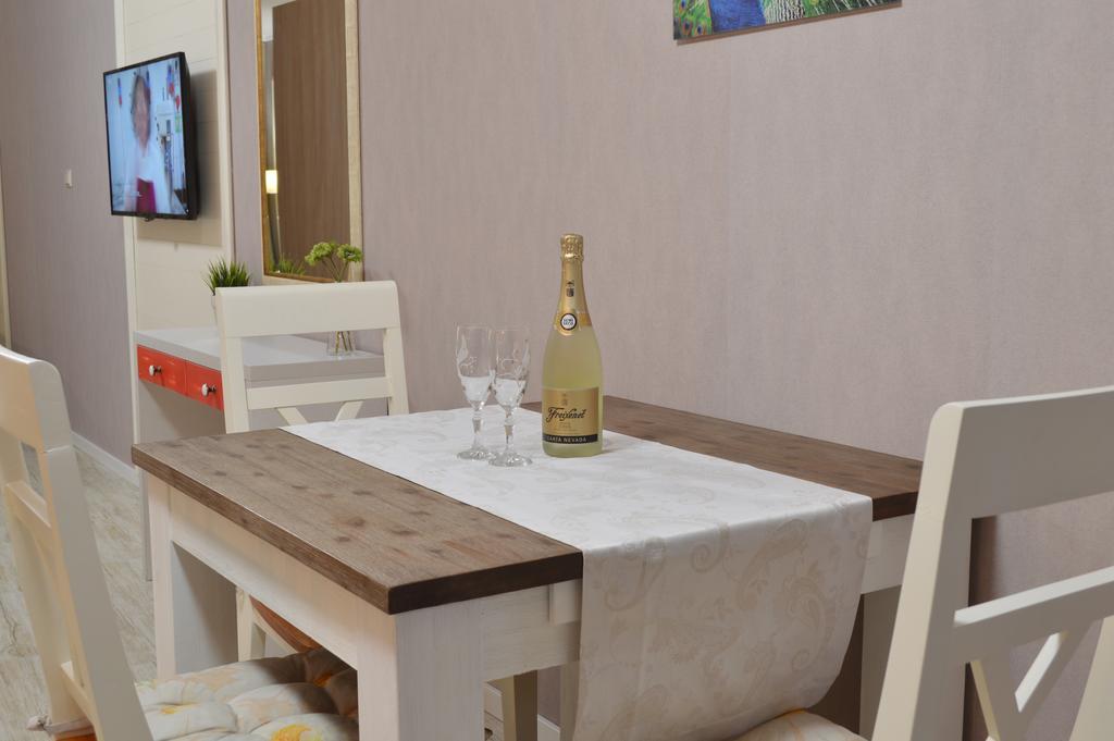 Divona Studio Ruse Habitación foto